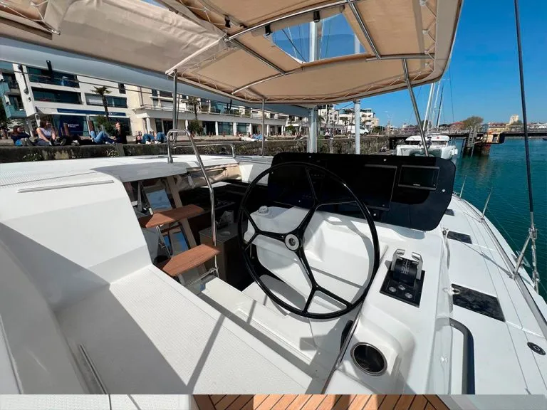 Catamaran New 41